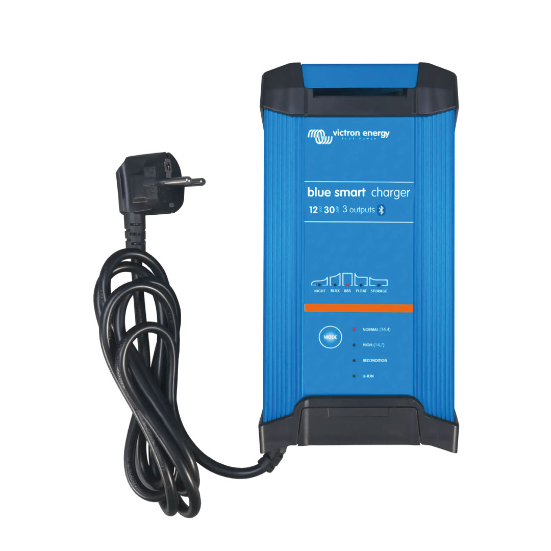 victronenergy18 Victron Blue Smart IP22 Charger 220V 12V 30A (3) Akü Şarj Cihazı (BPC123048002) - Görsel 1